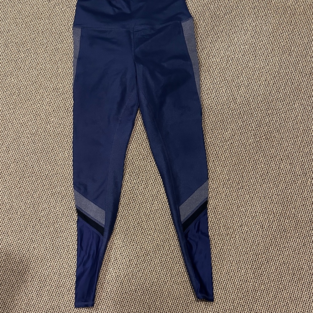 ALO - Navy Blue Leggings with grey Panels and little black accent